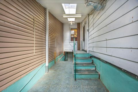 Photo 33 at 81 Argyle Street, Bellwoods, Toronto