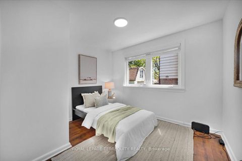 Photo 13 at 28 Crowland Drive, Kipling, Toronto