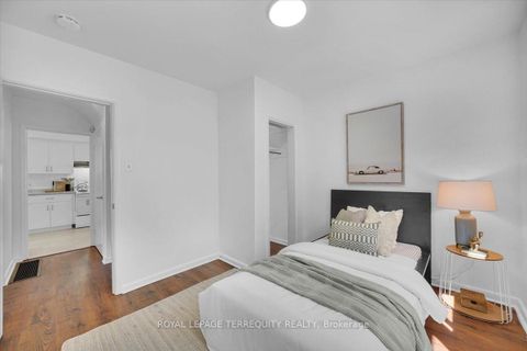 Photo 14 at 28 Crowland Drive, Kipling, Toronto