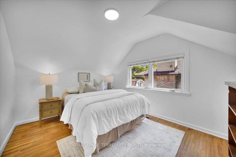 Photo 21 at 28 Crowland Drive, Kipling, Toronto