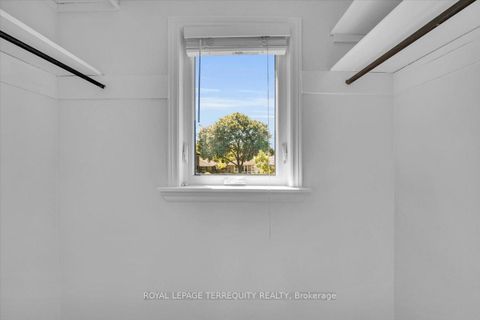 Photo 23 at 28 Crowland Drive, Kipling, Toronto