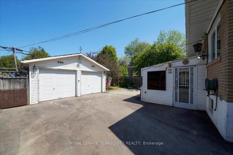 Photo 35 at 28 Crowland Drive, Kipling, Toronto