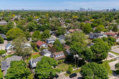 Photo 36 at 28 Crowland Drive, Kipling, Toronto