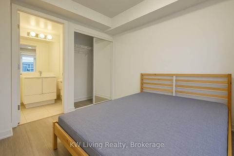 Photo 2 at 2010 - 70 Princess Street, Waterfront Communities C8, Toronto