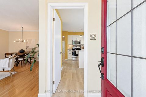 Photo 2 at 3 Embers Drive, West Deane, Toronto
