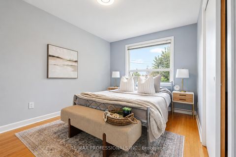 Photo 21 at 3 Embers Drive, West Deane, Toronto