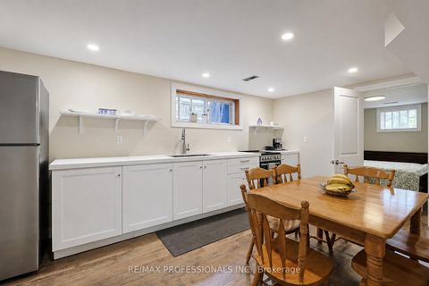Photo 26 at 3 Embers Drive, West Deane, Toronto