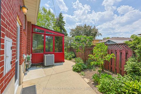 Photo 36 at 3 Embers Drive, West Deane, Toronto