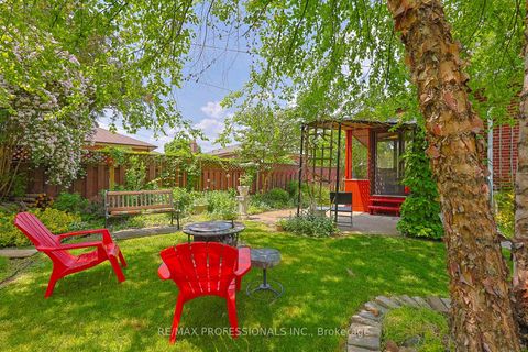 Photo 40 at 3 Embers Drive, West Deane, Toronto