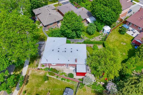 Photo 43 at 3 Embers Drive, West Deane, Toronto