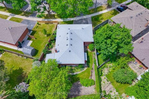 Photo 44 at 3 Embers Drive, West Deane, Toronto