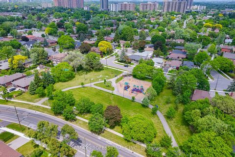 Photo 46 at 3 Embers Drive, West Deane, Toronto