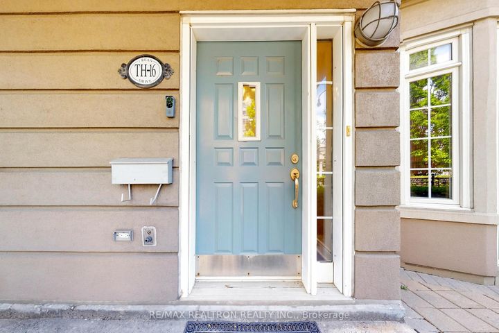 Photo 8 at Th16 - 3 Rean Drive, Bayview Village, Toronto