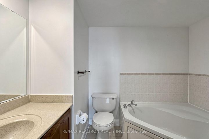 Photo 31 at Th16 - 3 Rean Drive, Bayview Village, Toronto