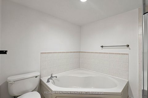 Photo 32 at Th16 - 3 Rean Drive, Bayview Village, Toronto