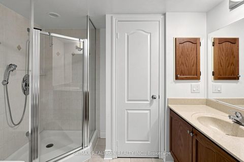Photo 33 at Th16 - 3 Rean Drive, Bayview Village, Toronto