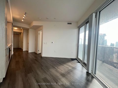 Photo 3 at 6212 - 138 Downes Street, Waterfront Communities C8, Toronto