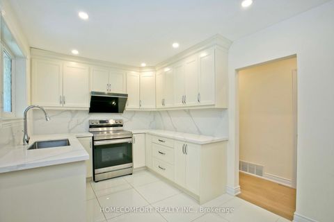 Photo 8 at 19 Oldborough Circle, Don Valley Village, Toronto