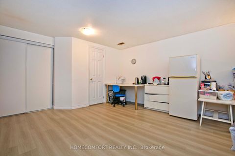 Photo 23 at 19 Oldborough Circle, Don Valley Village, Toronto