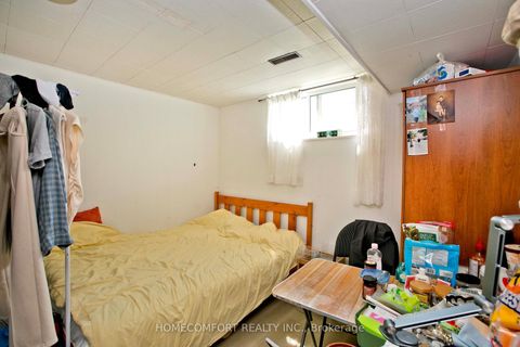 Photo 30 at 19 Oldborough Circle, Don Valley Village, Toronto
