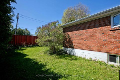 Photo 33 at 19 Oldborough Circle, Don Valley Village, Toronto