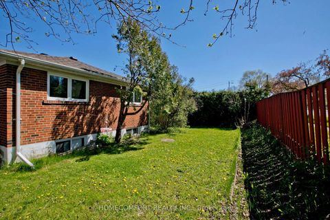 Photo 35 at 19 Oldborough Circle, Don Valley Village, Toronto