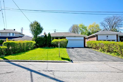 Photo 36 at 19 Oldborough Circle, Don Valley Village, Toronto