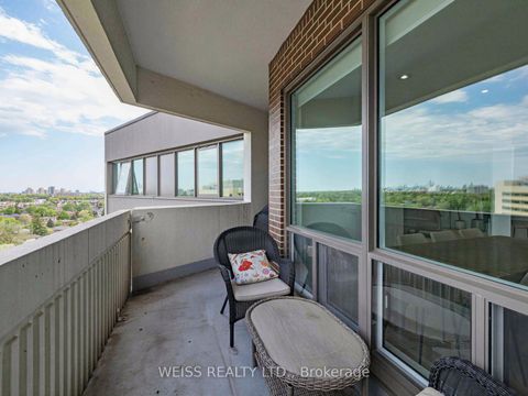 Photo 10 at 1405 - 150 Neptune Drive, Lawrence, Toronto