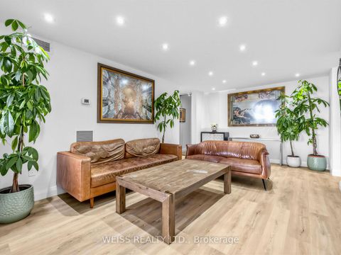 Photo 15 at 1405 - 150 Neptune Drive, Lawrence, Toronto