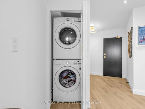 Photo 18 at 1405 - 150 Neptune Drive, Lawrence, Toronto