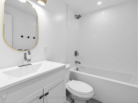 Photo 19 at 1405 - 150 Neptune Drive, Lawrence, Toronto