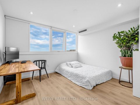 Photo 20 at 1405 - 150 Neptune Drive, Lawrence, Toronto