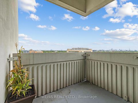 Photo 21 at 1405 - 150 Neptune Drive, Lawrence, Toronto