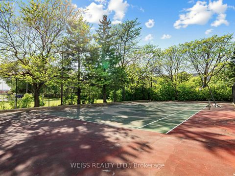 Photo 31 at 1405 - 150 Neptune Drive, Lawrence, Toronto