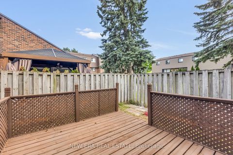Photo 21 at 6 - 1415 Fieldlight Boulevard, Liverpool, Pickering