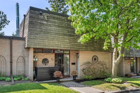 Photo 1 at 23 Raintree Path, West Deane, Toronto