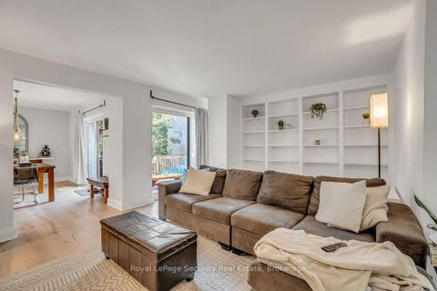 Photo 6 at 23 Raintree Path, West Deane, Toronto