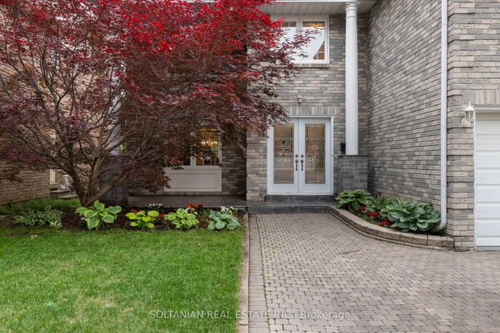 Photo 5 at 28 Dunvegan Drive, South Richvale, Richmond Hill