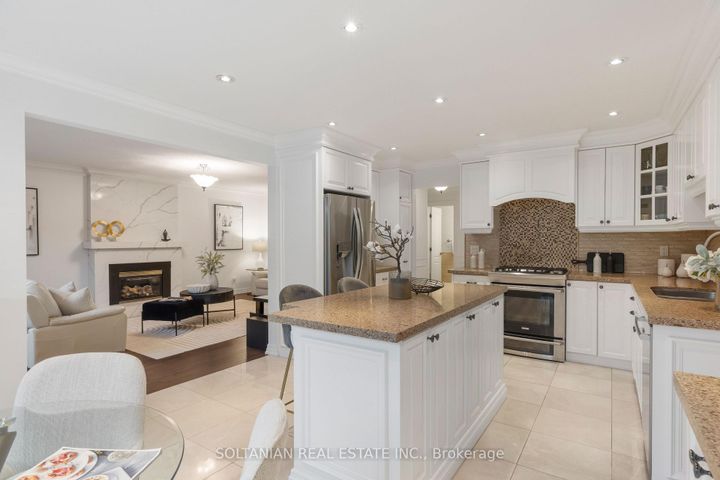 Photo 11 at 28 Dunvegan Drive, South Richvale, Richmond Hill