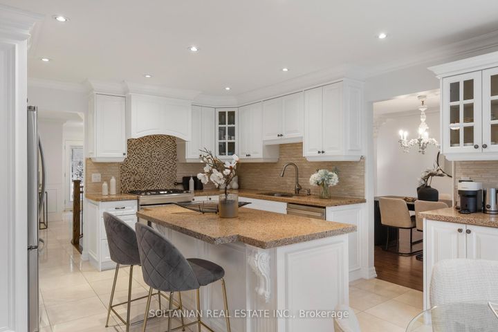 Photo 12 at 28 Dunvegan Drive, South Richvale, Richmond Hill