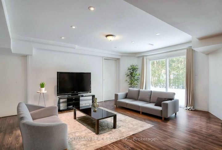 Photo 41 at 28 Dunvegan Drive, South Richvale, Richmond Hill