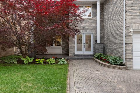 Photo 5 at 28 Dunvegan Drive, South Richvale, Richmond Hill