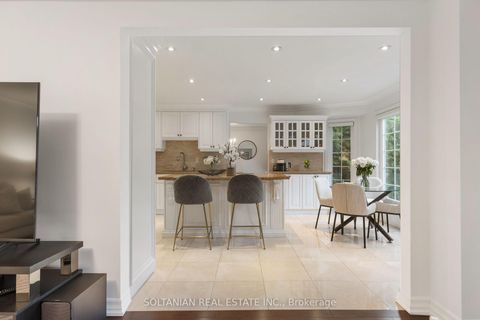 Photo 10 at 28 Dunvegan Drive, South Richvale, Richmond Hill