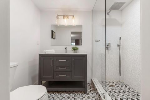 Photo 31 at 28 Dunvegan Drive, South Richvale, Richmond Hill