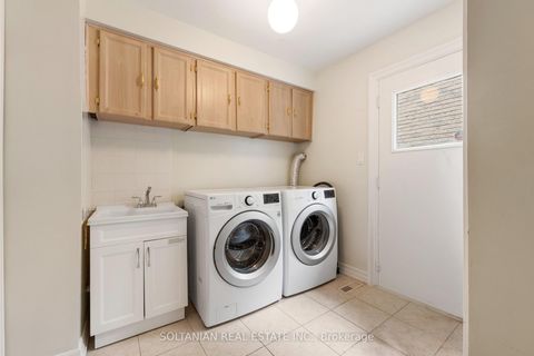Photo 37 at 28 Dunvegan Drive, South Richvale, Richmond Hill
