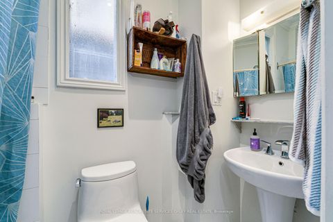 Photo 10 at 75 Dupont Street, Annex, Toronto