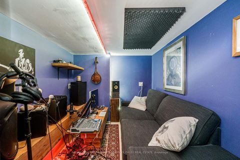 Photo 11 at 75 Dupont Street, Annex, Toronto