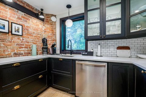 Photo 27 at 75 Dupont Street, Annex, Toronto