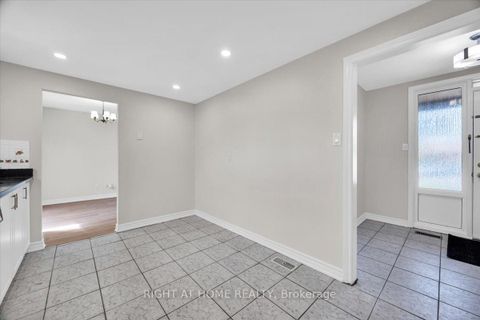 Photo 10 at 27 Villata Gardens, York University Heights, Toronto