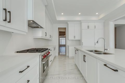 Photo 11 at 35 Gianvito Crescent, King City, King